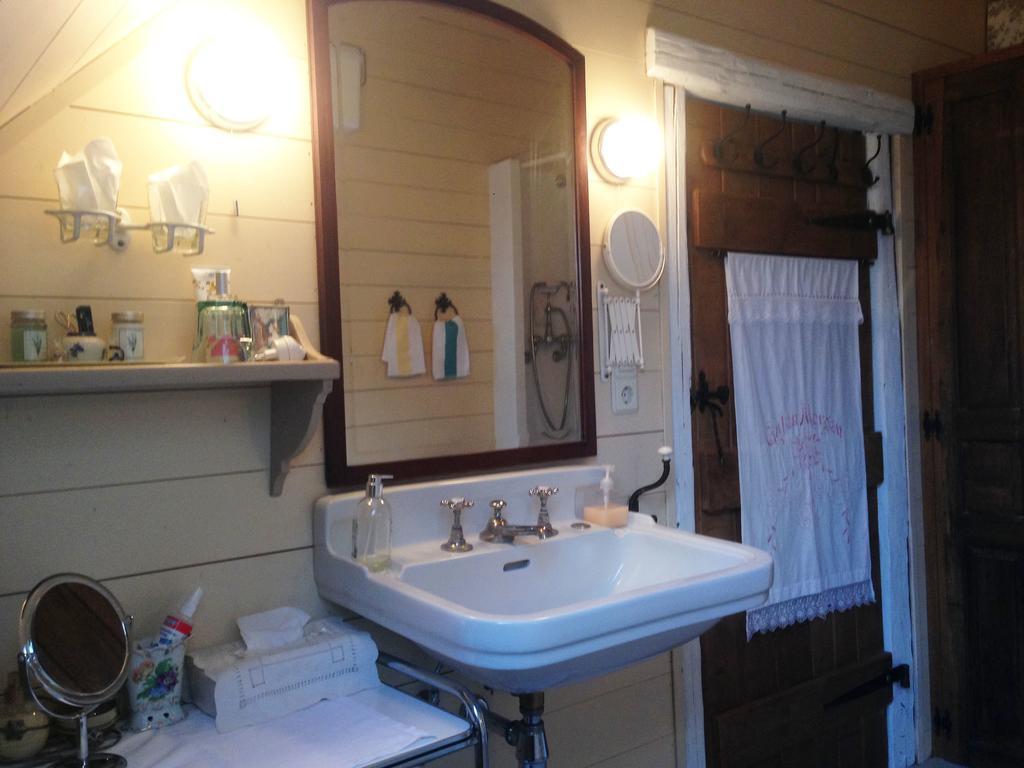 All Seasons Bed & Breakfast Kerpen  Esterno foto